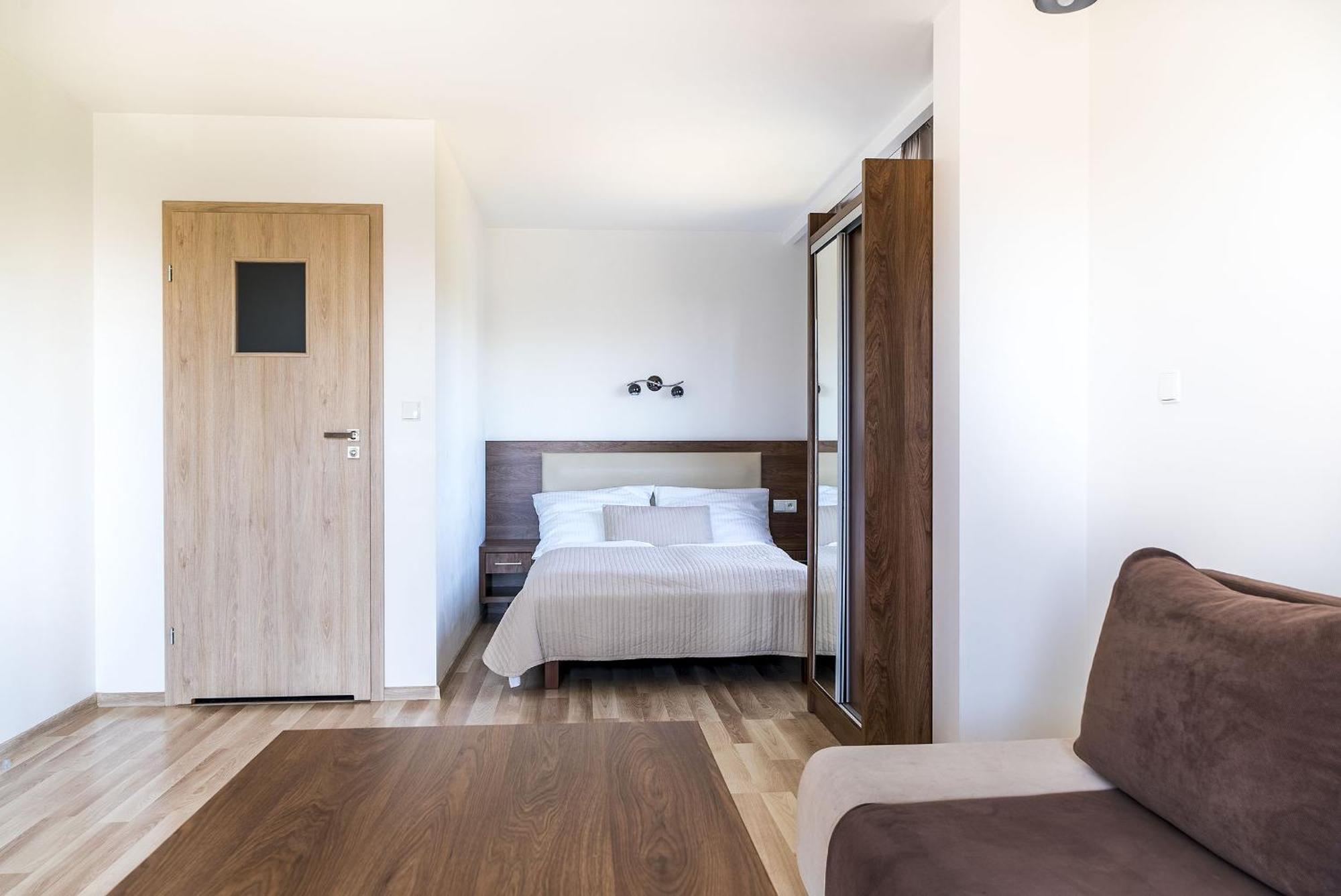 Apartamenty I Pokoje Goscinne Relax Ястарня Номер фото
